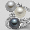 Anello oro bianco tre perle- Mikiko - immagine 2