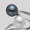 Anello oro bianco tre perle- Mikiko - immagine 2