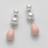 Orecchini di Perle Bianche con Goccia Pasta di Corallo Rosa - Mikiko - immagine 3