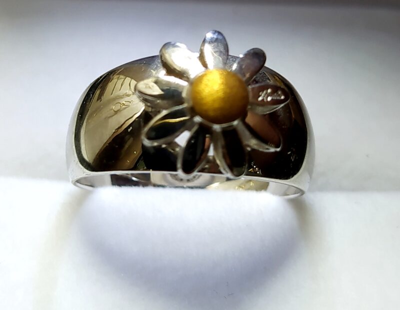 Anello margherita a fascia larga- Aprile Gioielli - immagine 3